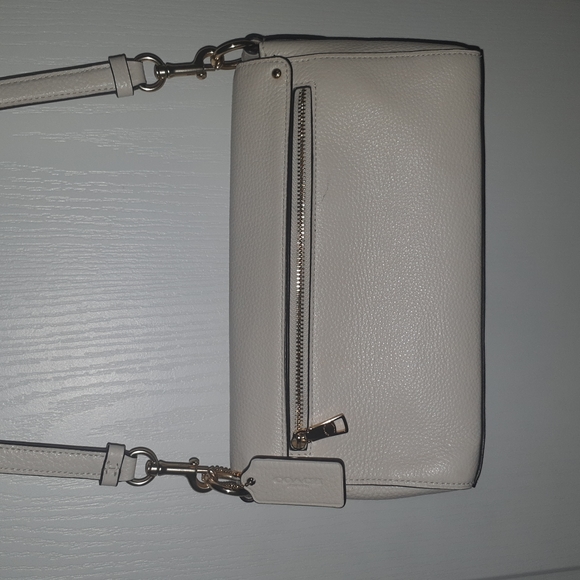 Coach Handbag - Picture 7 of 7